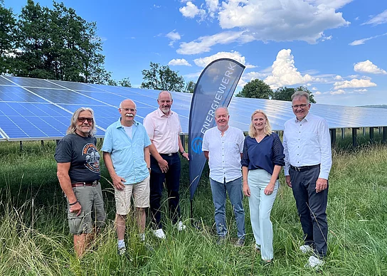 Solarpark Dießen Süd Auf dem Bild: Wolfgang Michalke, Dr. Wolfgang Weisensee, Joachim Koch, Manfred Bächler, Sandra Perzul und Albert Rösch