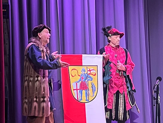 Das Marktswappen von Dießen Claus Ammer und Marc Schlüpmann