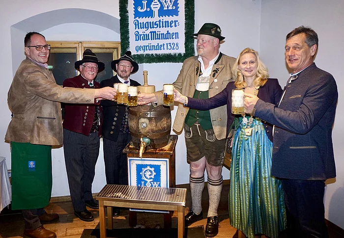 Auf ein friedliches Festjahr!