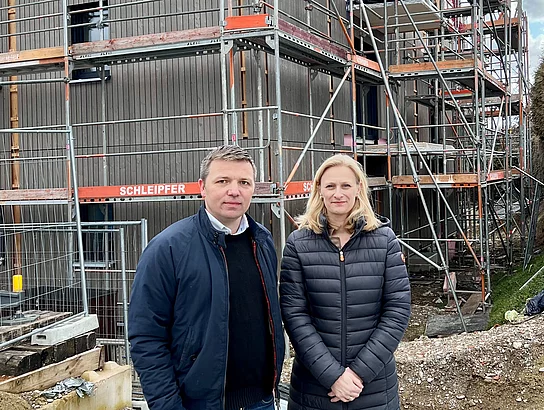 Das erste Haus kurz vor der Fertigstellung